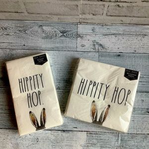 Rae Dunn Hippity Hop Guest Towels
